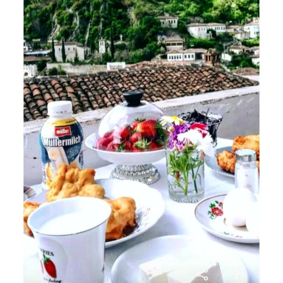 Guesthouse Alvaro Kadiu Berat Buitenkant foto