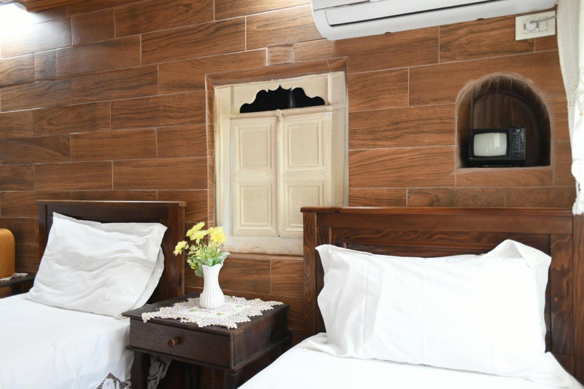 Guesthouse Alvaro Kadiu Berat Buitenkant foto