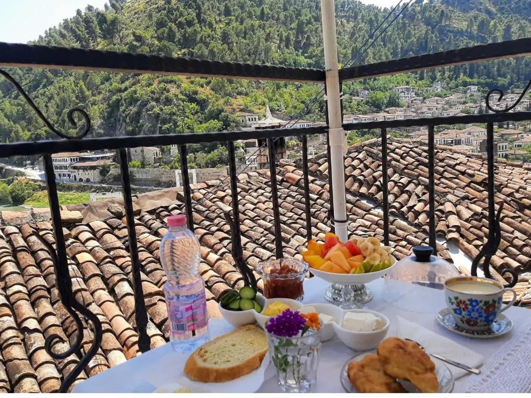 Guesthouse Alvaro Kadiu Berat Buitenkant foto