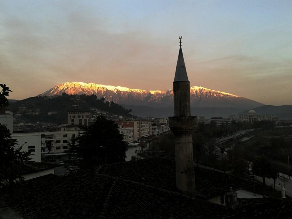 Guesthouse Alvaro Kadiu Berat Buitenkant foto